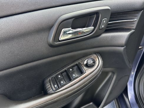 Used 2015 Chevrolet Malibu LT w/ Power Convenience Package image 5