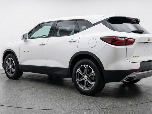 Used 2025 Chevrolet Blazer LT FWD image 6