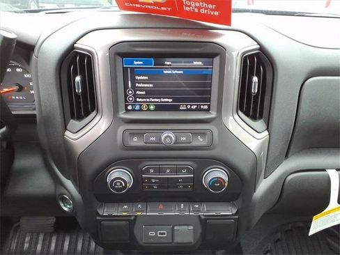 New 2026 Chevrolet Silverado 1500 W/T w/ Trailering Package image 9