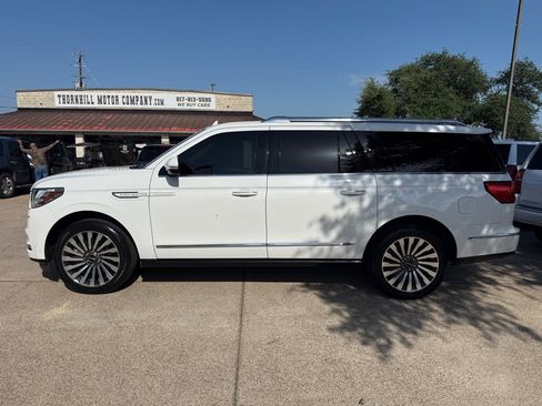 Used 2020 Lincoln Navigator L Reserve w/ Equipment Group 208A Reserve AWD/4WD image 4
