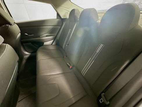 Used 2023 Hyundai Elantra SEL image 25