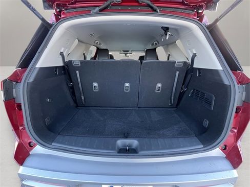 Used 2025 Nissan Pathfinder SL image 40