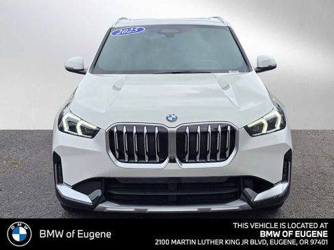Used 2025 BMW X1 xDrive28i w/ Premium Package AWD/4WD image 8
