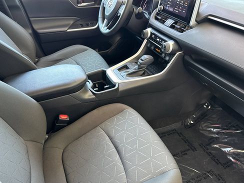 Certified 2023 Toyota RAV4 XLE w/ Convenience Package FWD image 21