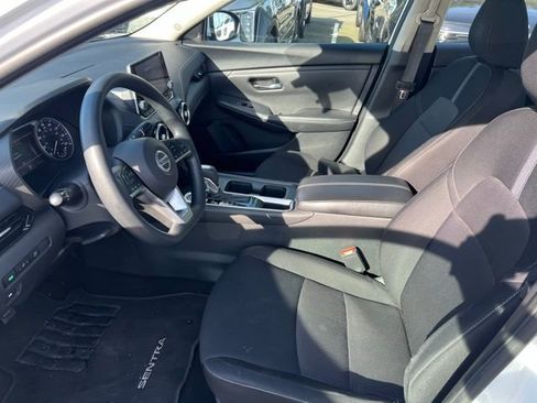 Used 2023 Nissan Sentra SV image 12