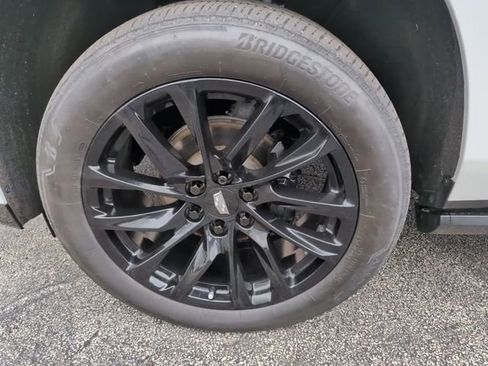 Certified 2024 Cadillac Escalade Sport Platinum w/ LPO, ONYX Package AWD/4WD image 9