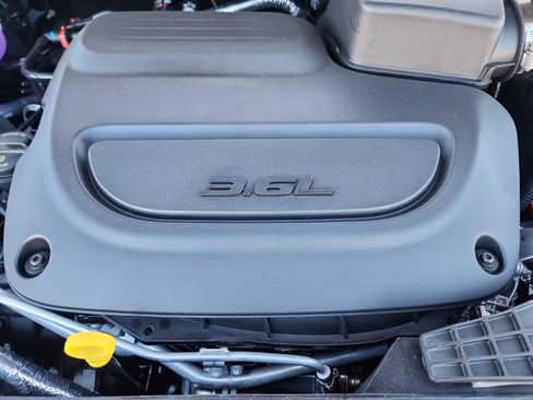 New 2026 Chrysler Pacifica Select image 23