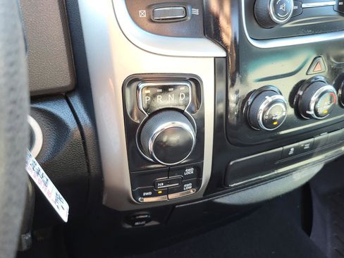 Used 2016 RAM 1500 Classic SLT image 26