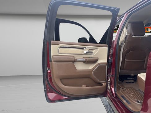 Used 2019 RAM 1500 Laramie image 19