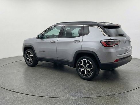 Used 2025 Jeep Compass Limited image 6