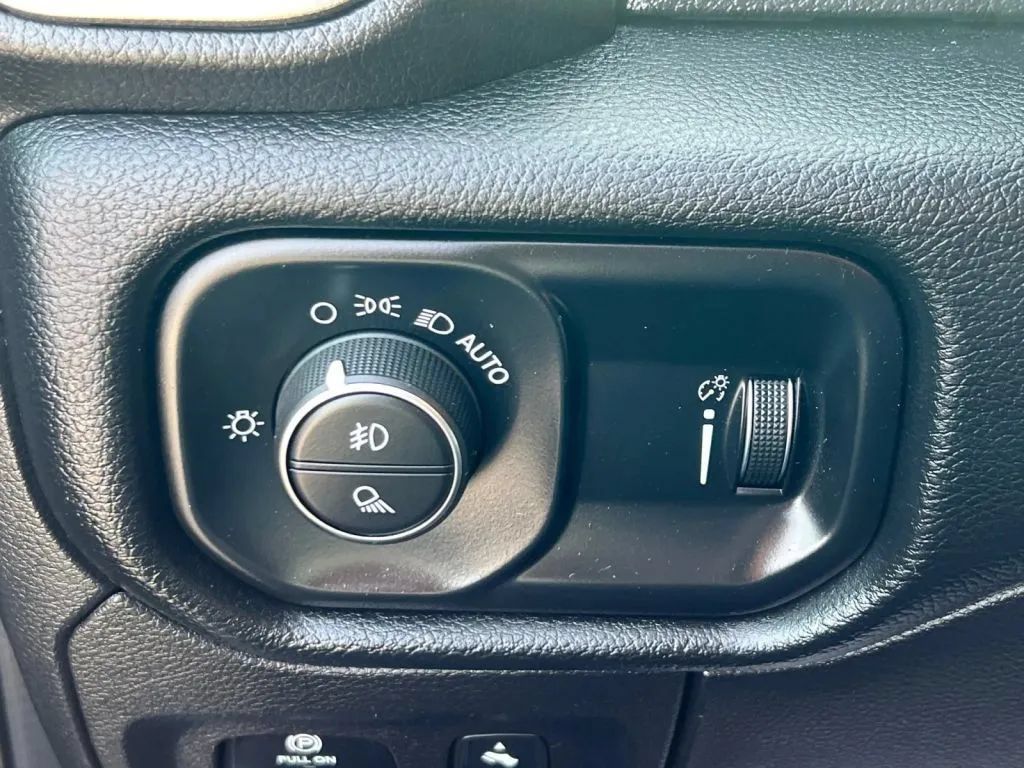 Used 2020 RAM 1500 Rebel w/ Level 2 Equipment Group AWD/4WD image 46