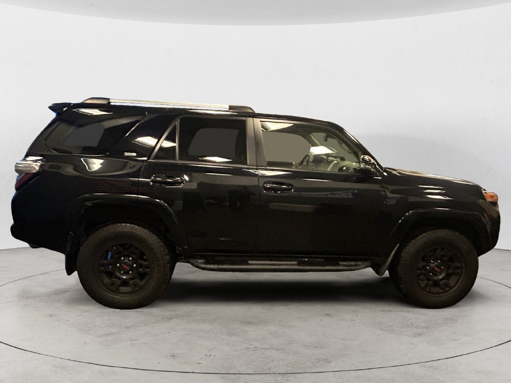 Used 2021 Toyota 4Runner SR5 Premium w/ Moonroof Package AWD/4WD image 6