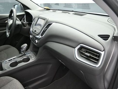 Used 2024 Chevrolet Equinox LT image 44