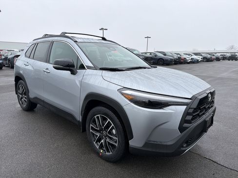 New 2026 Toyota Corolla Cross XLE image 2