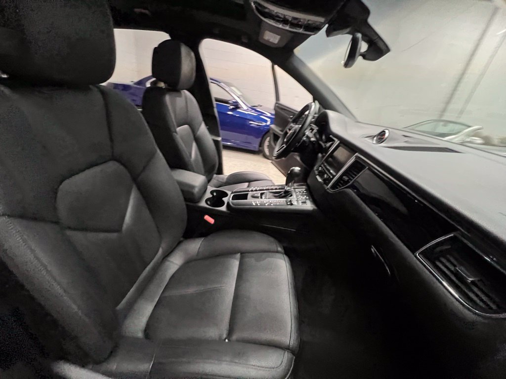 Used 2015 Porsche Macan S w/ Premium Package Plus AWD/4WD image 33