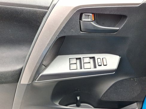 Used 2018 Toyota RAV4 LE w/ All Weather Liner Package image 12