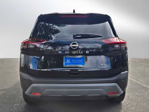 Used 2023 Nissan Rogue SV FWD image 4