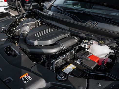 New 2026 Chevrolet Traverse LT w/ Driver Confidence Package image 7