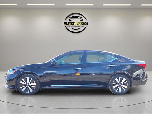 Used 2021 Nissan Altima 2.5 SL FWD image 4