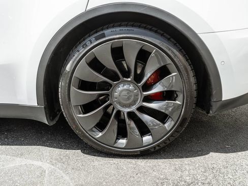 Used 2020 Tesla Model Y Performance AWD/4WD image 30