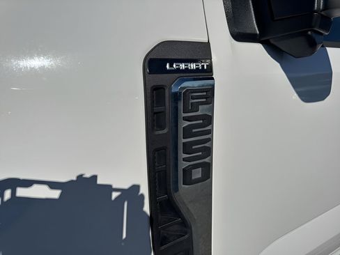 Used 2023 Ford F250 Lariat w/ FX4 Off-Road Package image 37