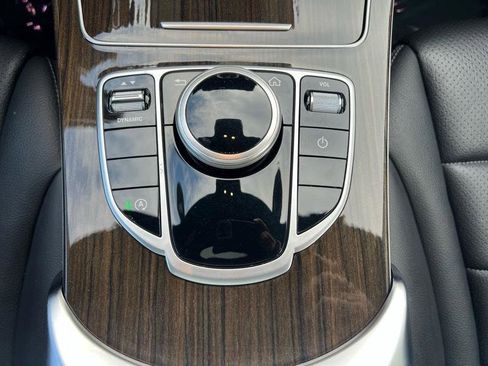 Used 2019 Mercedes-Benz C 300 4MATIC Sedan image 16