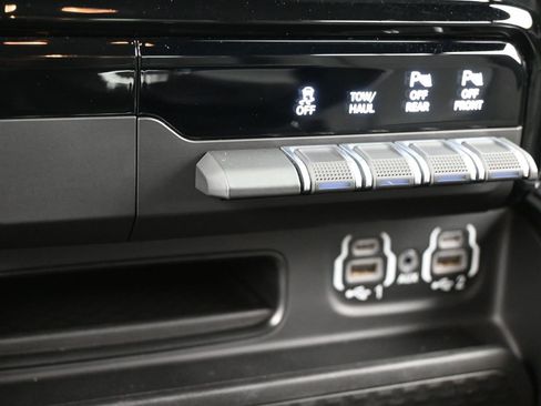 Used 2024 RAM 1500 Big Horn image 20