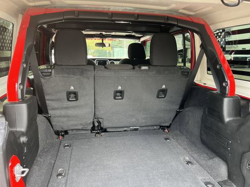 Used 2020 Jeep Wrangler Unlimited Sport image 25