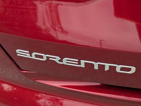 Certified 2023 Kia Sorento SX AWD/4WD image 14