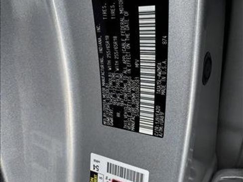 Certified 2025 Toyota Grand Highlander AWD image 23