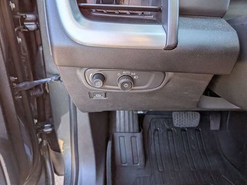 Used 2021 GMC Terrain SLE w/ Driver Convenience Package FWD image 12