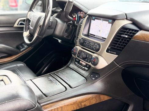 Used 2020 GMC Yukon Denali AWD/4WD image 24