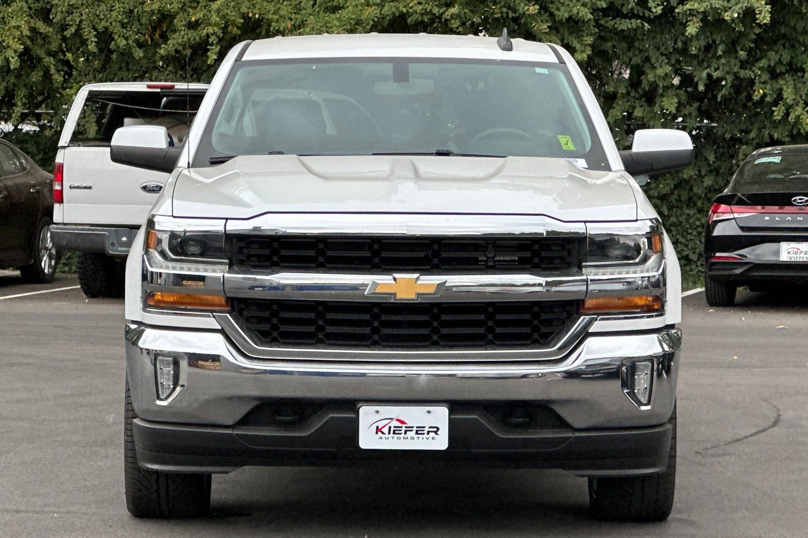 Used 2018 Chevrolet Silverado 1500 LT w/ All Star Edition AWD/4WD image 9