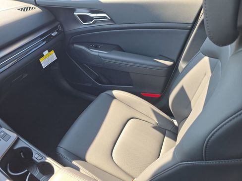 New 2026 Kia Sportage EX AWD/4WD image 16