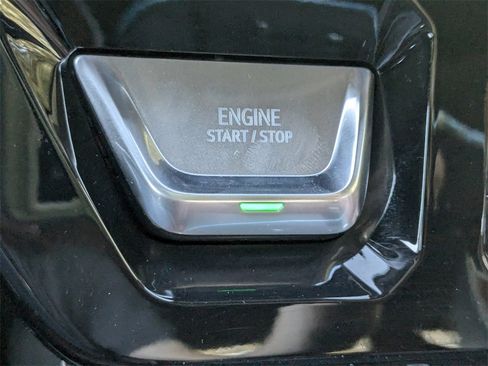 Used 2025 GMC Sierra 2500 Denali Ultimate w/ Max Trailering Package image 30