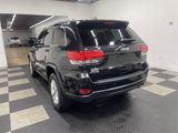 Used 2015 Jeep Grand Cherokee Laredo w/ Quick Order Package 23E image 2