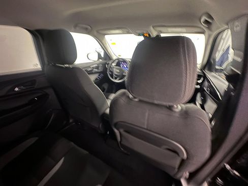 Used 2024 Chevrolet TrailBlazer LT FWD image 25