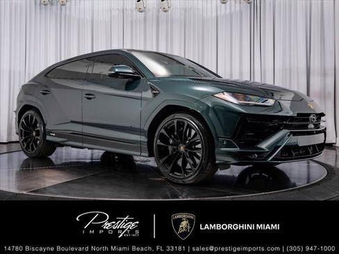 Used 2024 Lamborghini Urus S AWD/4WD image 1
