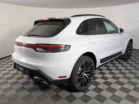 New 2026 Porsche Macan image 7