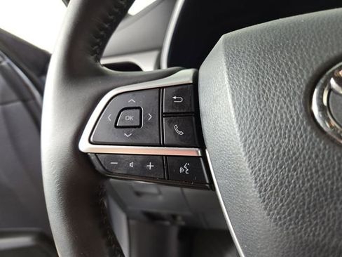 Used 2024 Toyota Highlander Platinum AWD/4WD image 23
