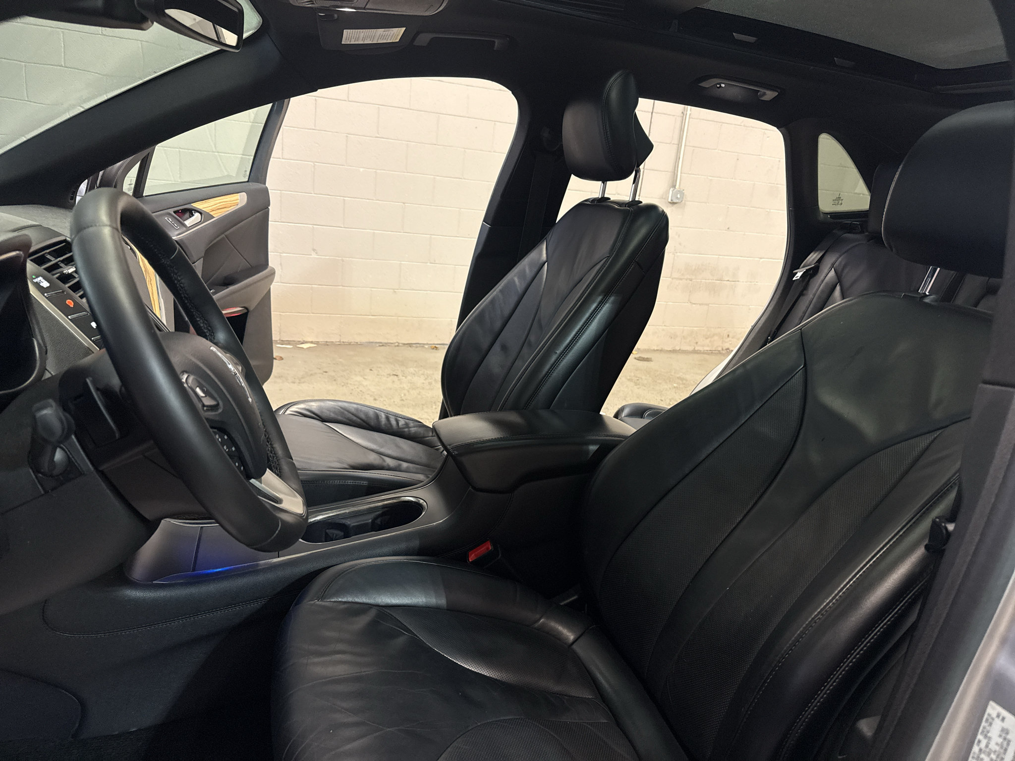 Used 2015 Lincoln MKC AWD w/ Equipment Group 101A Select image 16