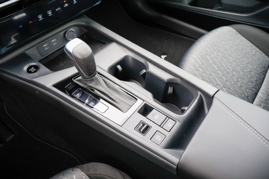 New 2027 Nissan Sentra SV w/ Floor Mat Package FWD image 13