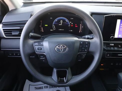 Used 2025 Toyota Camry LE FWD image 21