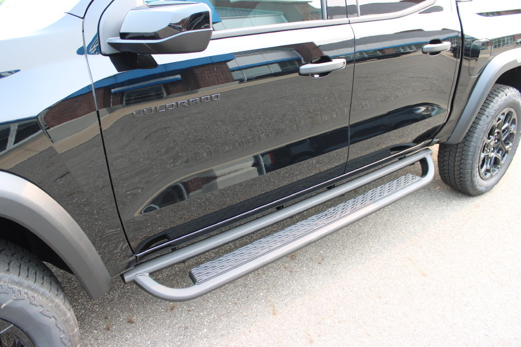 New 2026 Chevrolet Colorado Trail Boss w/ Midnight Edition AWD/4WD image 12
