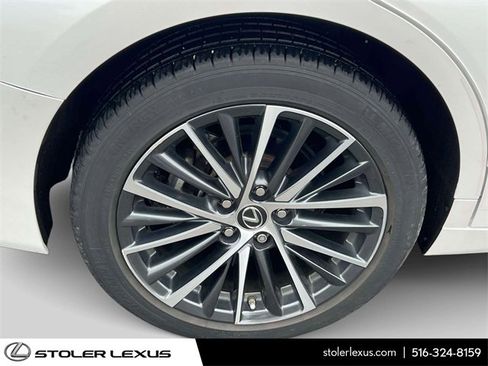 Used 2023 Lexus ES 250 w/ Premium Package image 10