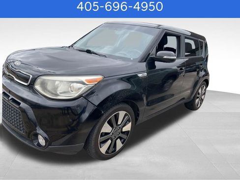 Used 2015 Kia Soul ! image 1