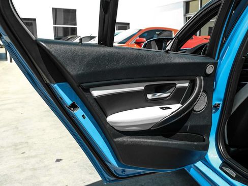 Used 2015 BMW M3 RWD image 45