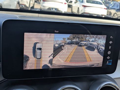 Certified 2022 Mercedes-Benz GLC 300 image 8