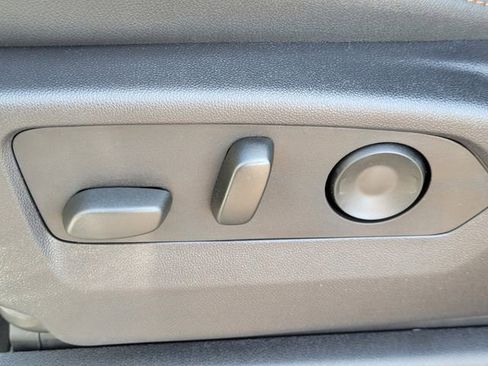 Used 2024 GMC Sierra 1500 AT4 w/ Technology Package image 23