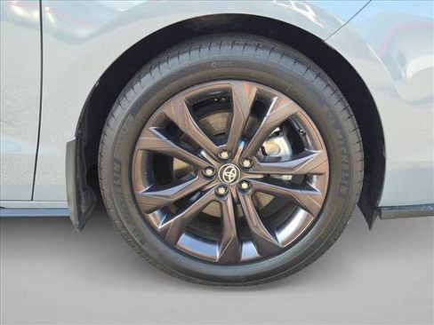 Used 2024 Toyota Sienna XSE FWD image 21